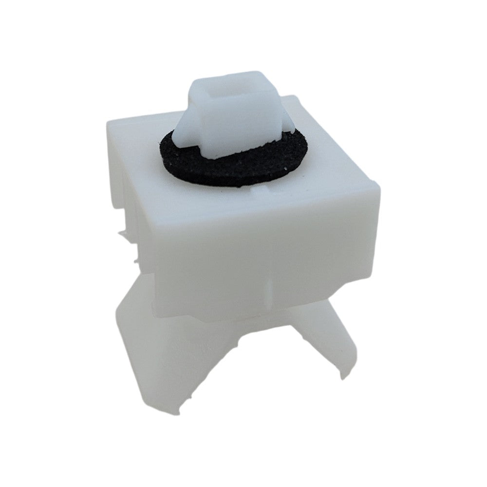 Grommet Front Panel Clip For ISUZU NPR-HD NQR NRR 2008-2023