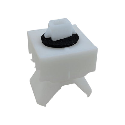Grommet Front Panel Clip For ISUZU NPR-HD NQR NRR 2008-2023