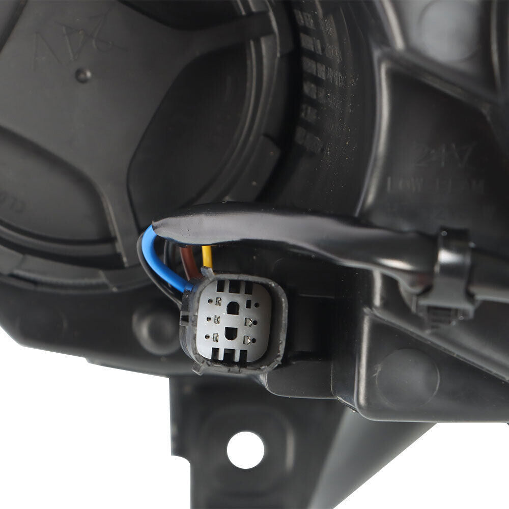 Right Headlight For 2019 2020 Chevrolet Malibu Halogen Type Headlamp