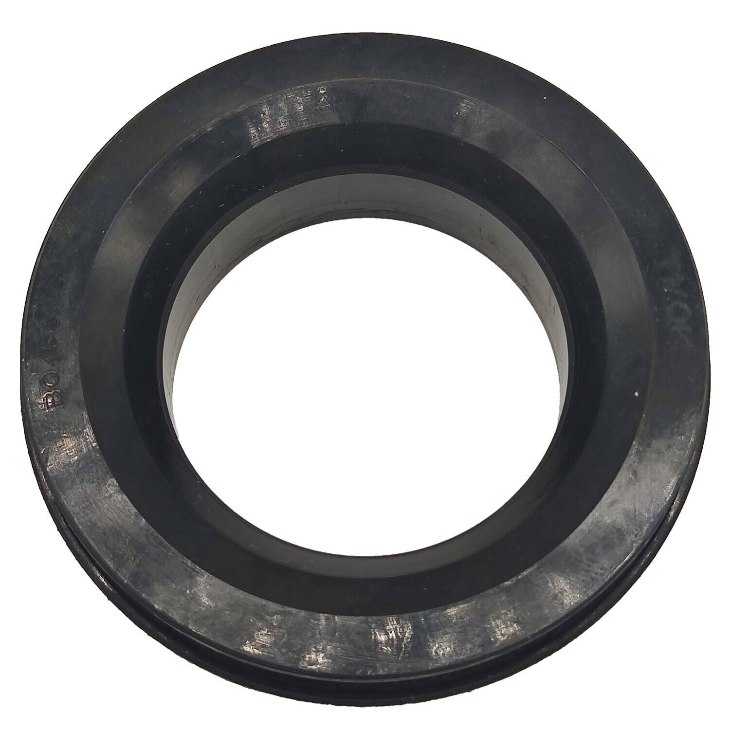 Front Axle Oil Seal 34070-13370 for Kubota L3830 L4200DT L4300DT L4400DT L4400H