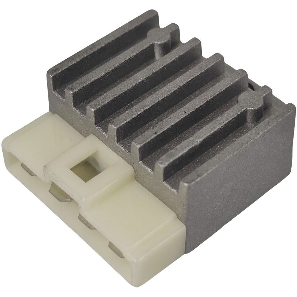 Regulator Rectifier 4VV-H1960-01-00 for Yamaha Scooters Zuma II CW50 1997-2001