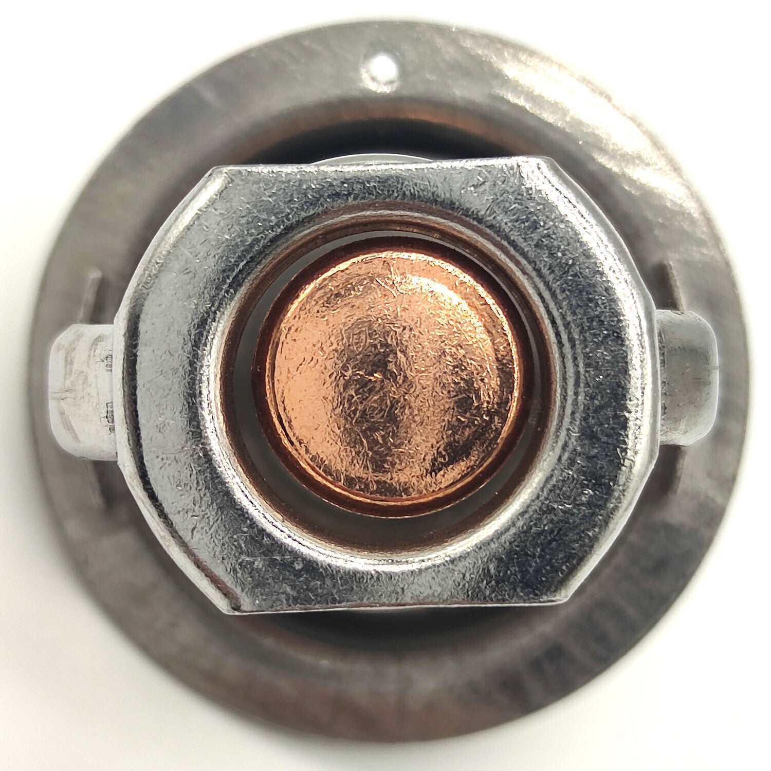 71℃ Thermostat for Kubota V2203 V1505 V1702 D1703 D1402 D1403 D1302 DH1101 D1301