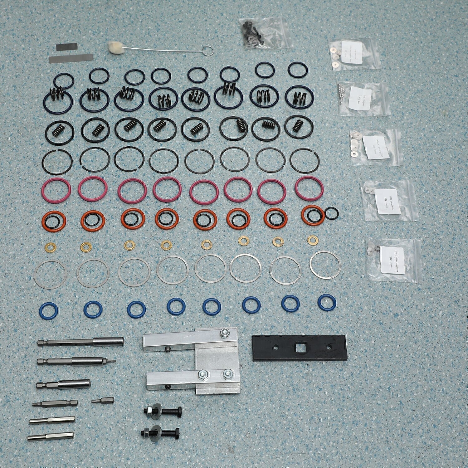 For 7.3L PowerStroke Injector Rebuild Kit w/vice clamp & tools & springs, 94-03