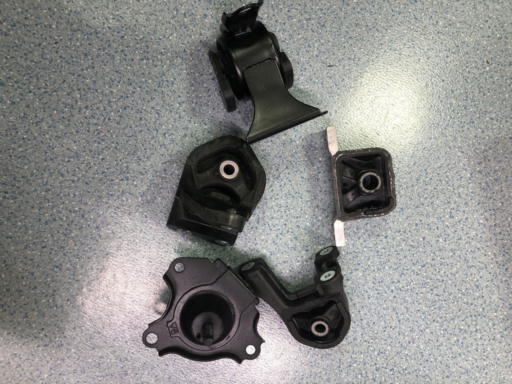 5pcs Engine Motor Mount Set for 2002-2006 Honda CR-V 2.4L 4WD Automatic Trans