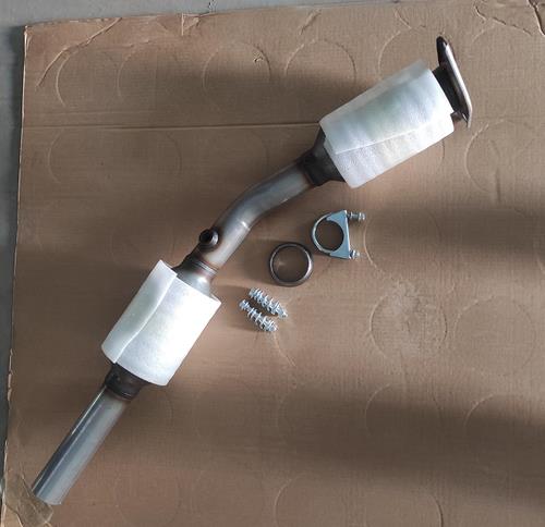 Catalytic Converter w/O2 Sensor For 2009 10-2013 Toyota Corolla 1.8L Direct Fit