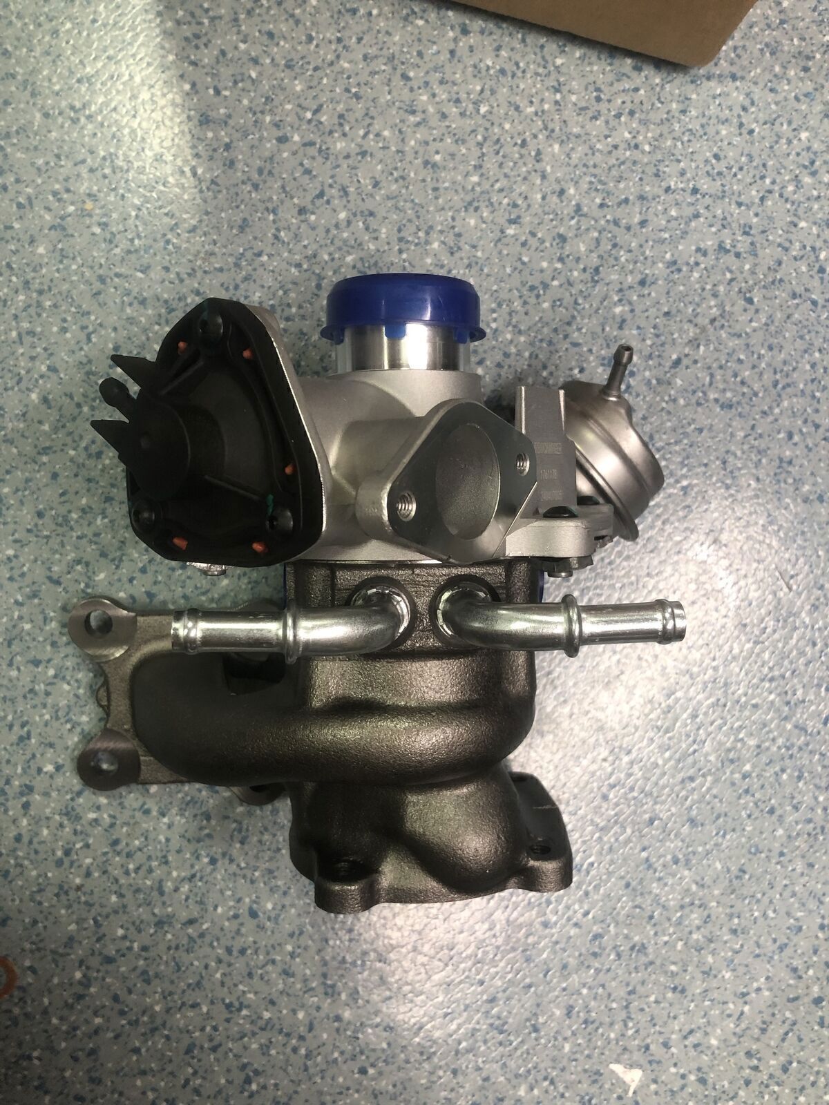 Turbo Turbocharger NEW For Ford EcoSport Focus Fiesta 1.0L 3zyl CM5G6K682HB