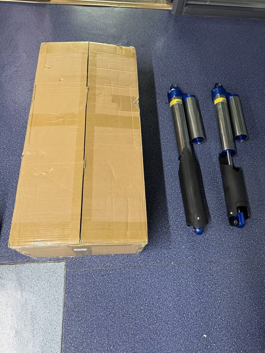 2 Rear Shock Absorbers Air Struts Fit Ford F150 SVT Raptor 2010-2014 BL3Z18125L