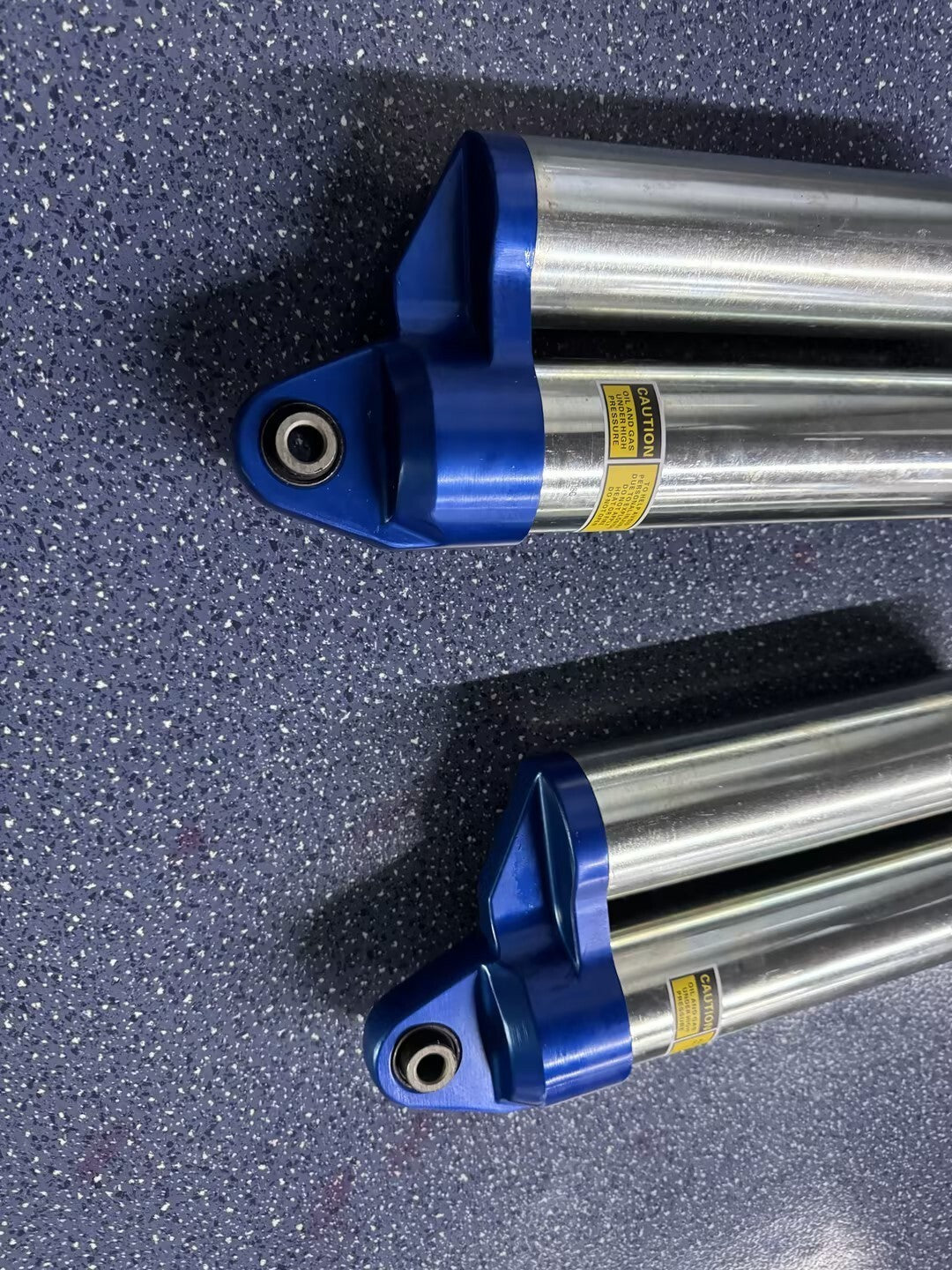 2 Rear Shock Absorbers Air Struts Fit Ford F150 SVT Raptor 2010-2014 BL3Z18125L