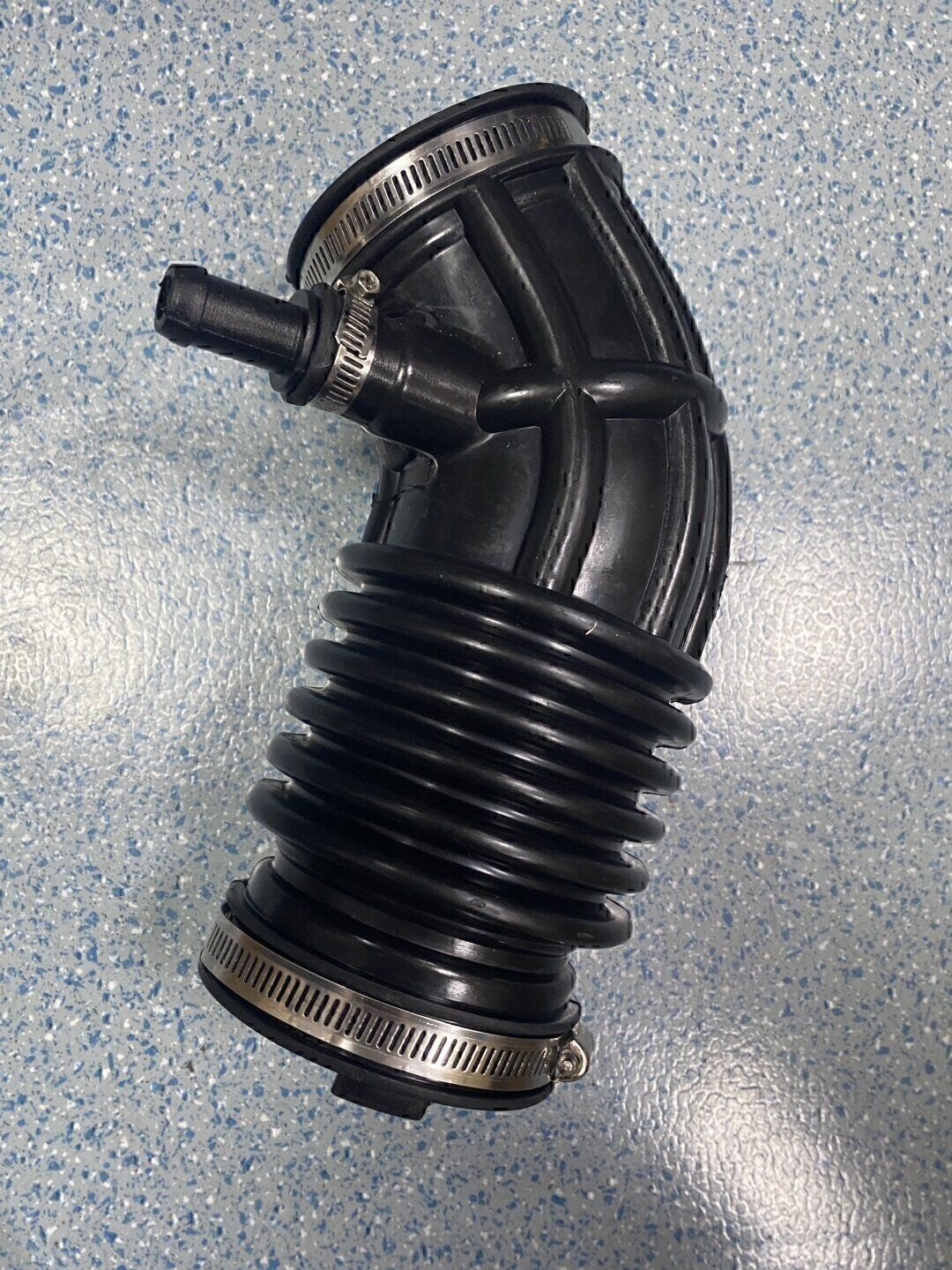For 07 08-2013 Nissan Altima 2.5L 4Cyl Engine Upper Air Intake Duct Tube Hose