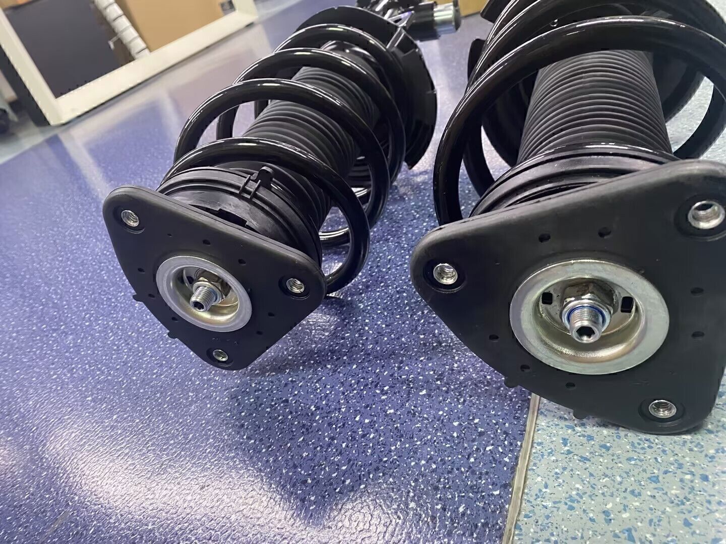 2x Fit Lincoln MKC 2015-2019 Front Shock Struts Assys w/Electronic #EJ7Z18124K