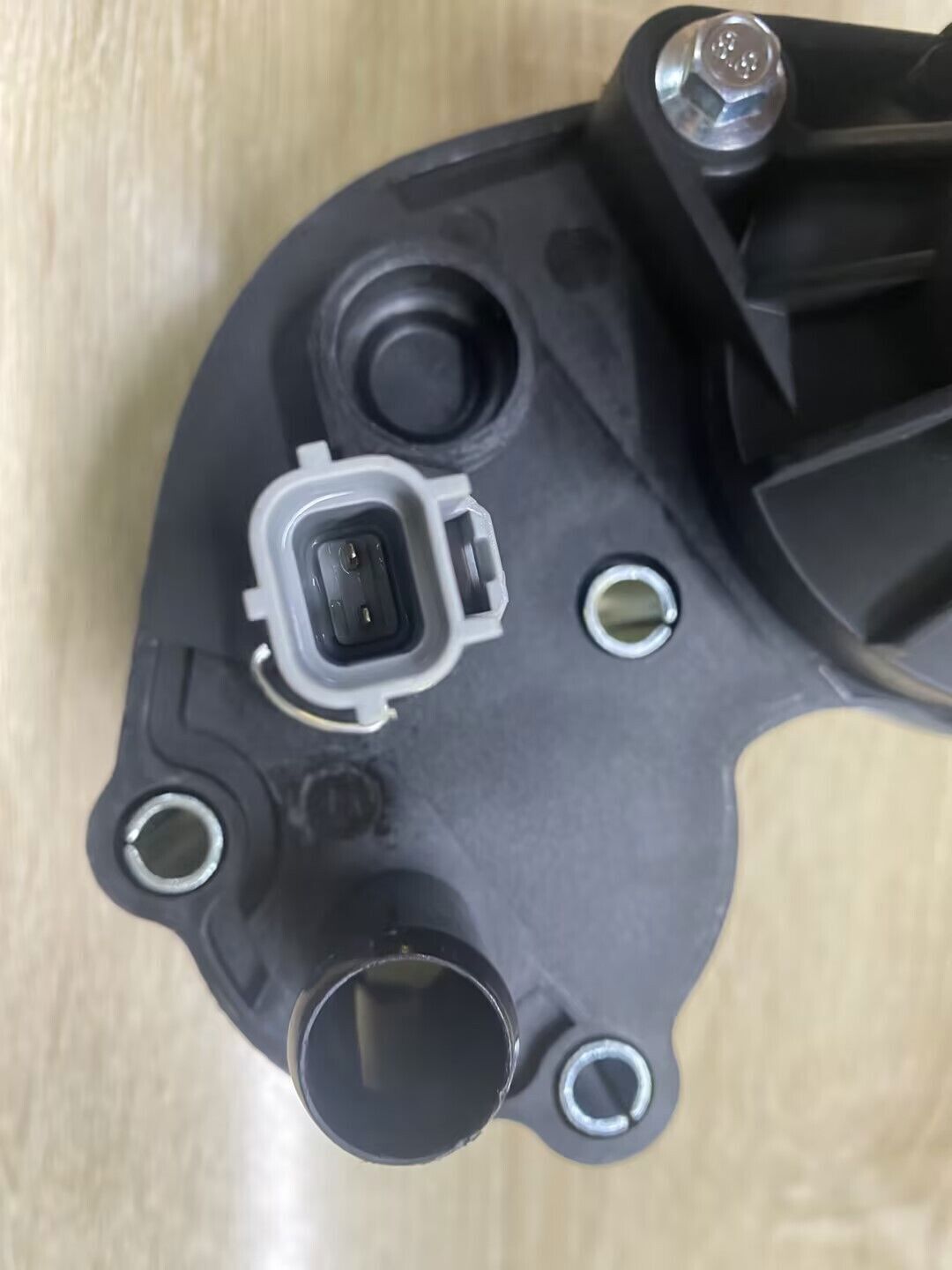 Thermostat Housing Assy w/Sensor for Ford Explorer 02-2010 4.0L 5R3Z-8592-BA New