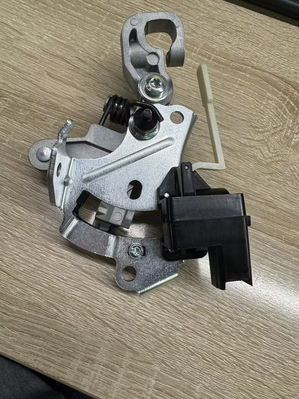 Transmission Gearshift Bracket Fits Dodge Ram 1500 2500 3500 2010-21 5057506AH