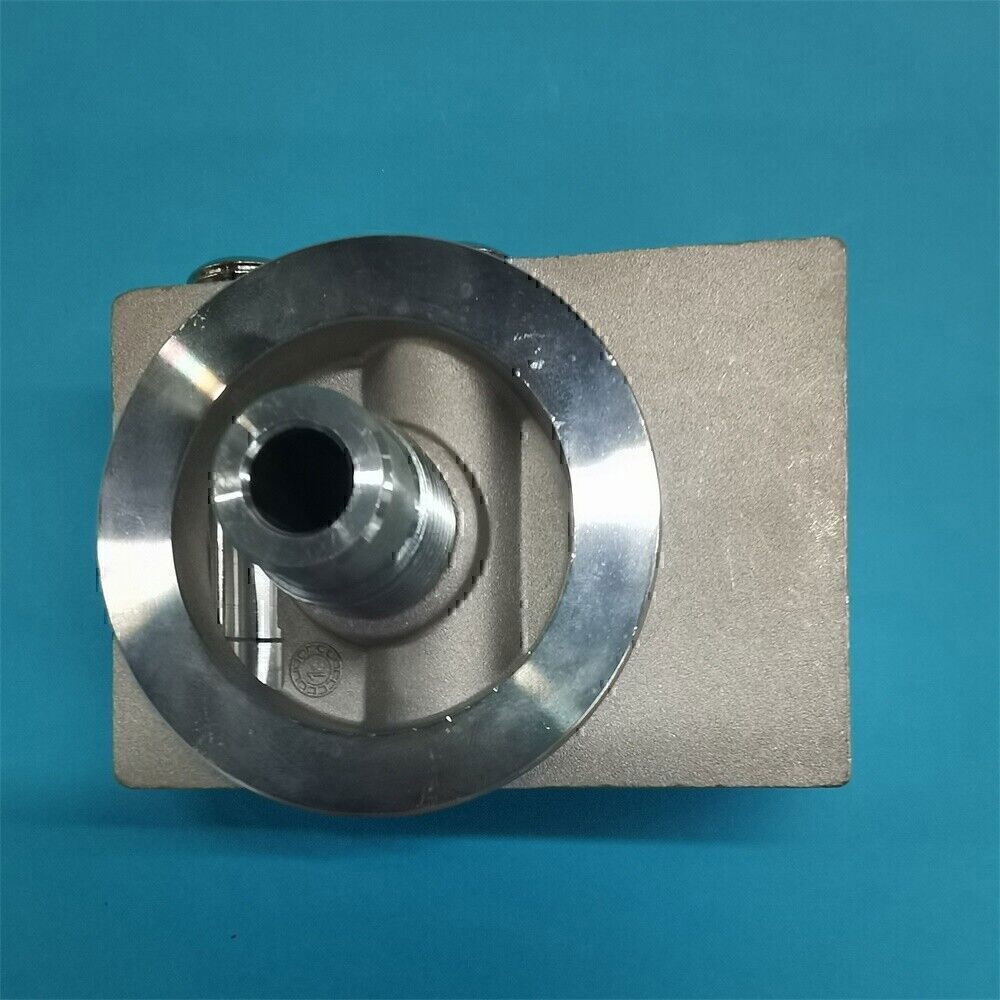 NEW / WIX 24770 fuel filter remote mounting base CAT 1R-0750 1R-0749