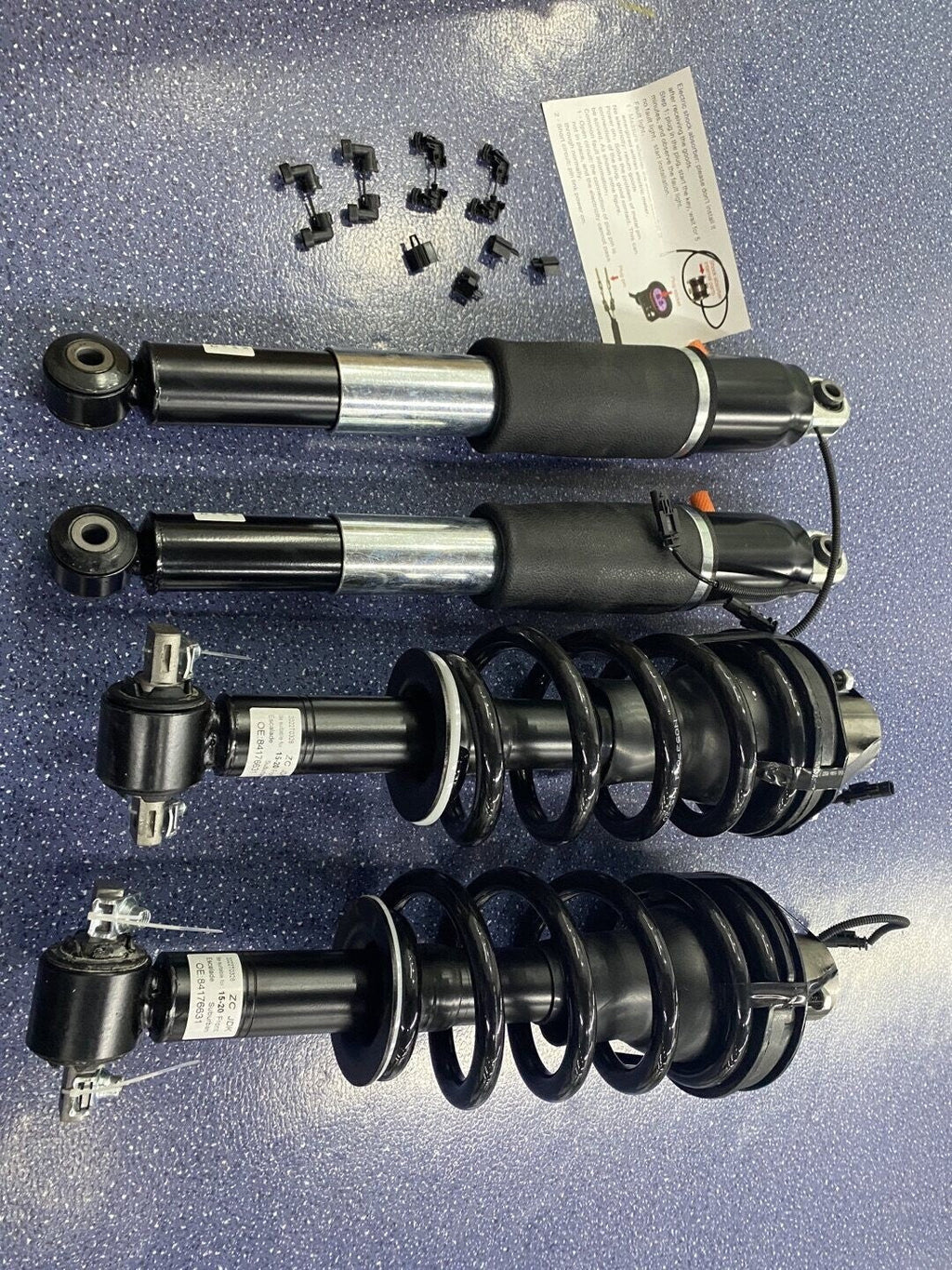 For Escalade Suburban Tahoe 2015-2020 Front Strut Assys+Rear Shock Absorbers USA