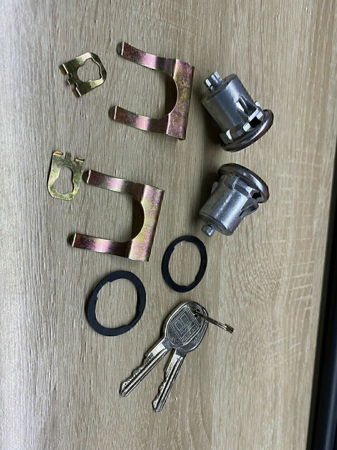 1 Pair Door Lock Cylinder Set For Chevy Chevrolet GMC Truck SUV Oldsmobile US!