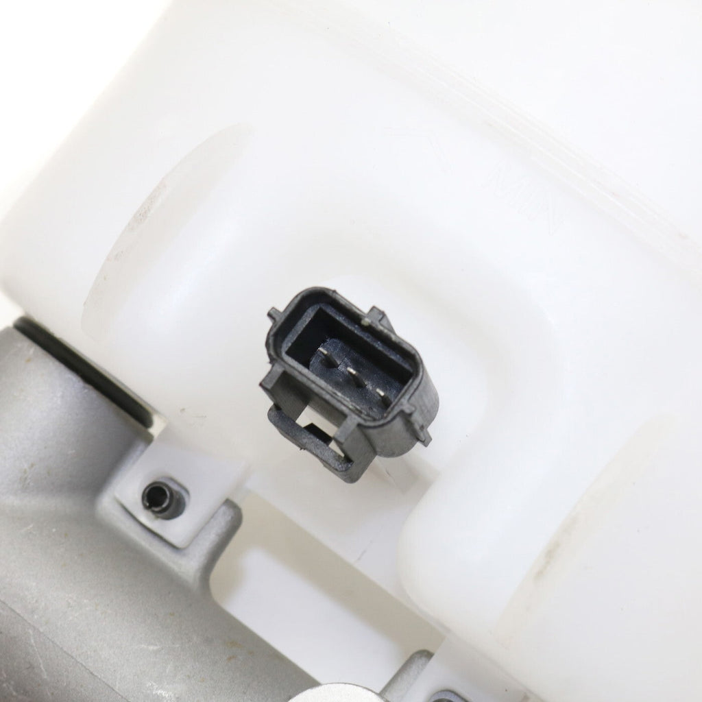 Brake Master Cylinder For 2004-2008 Ford F-150