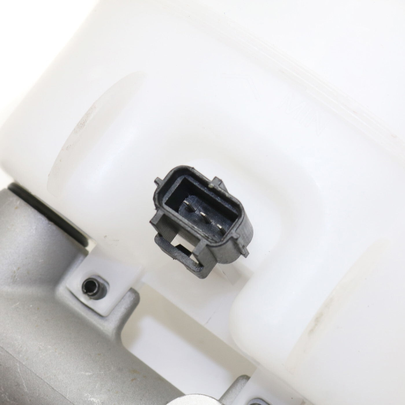 Brake Master Cylinder For 2004-2008 Ford F-150