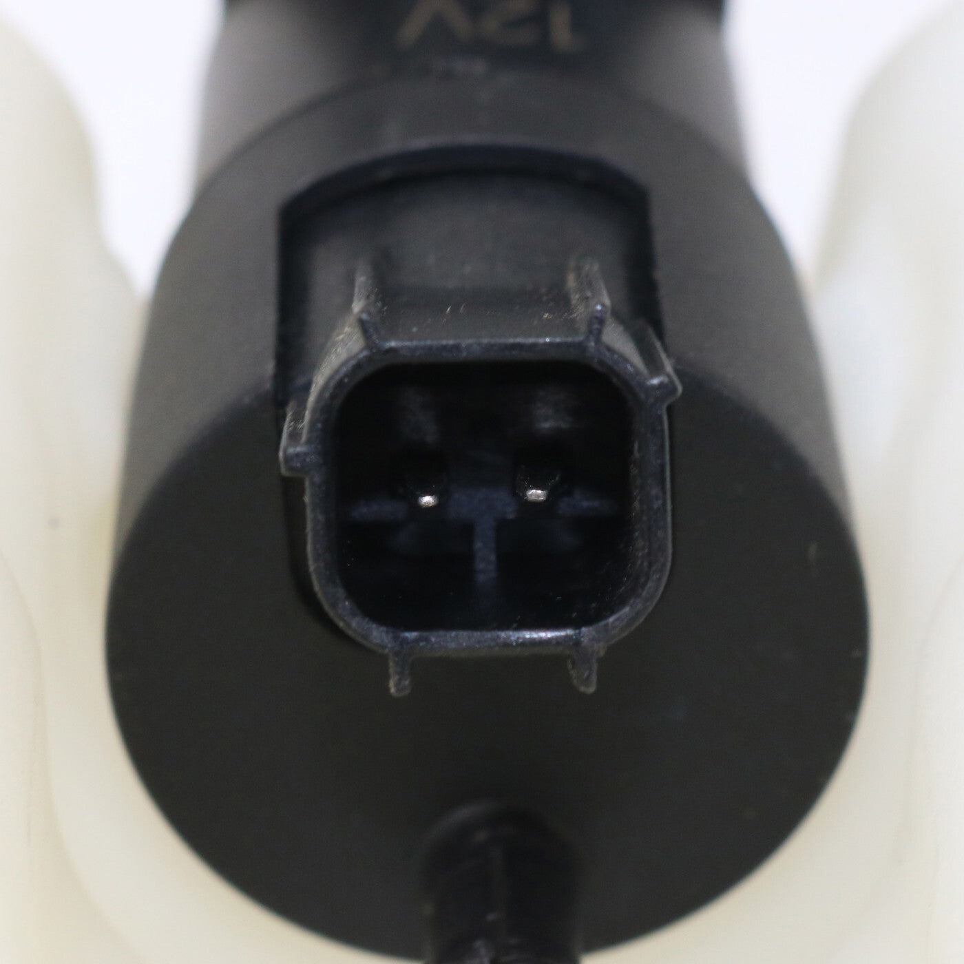 Washer Reservoir For 2016-2019 Ford Explorer FO1288175