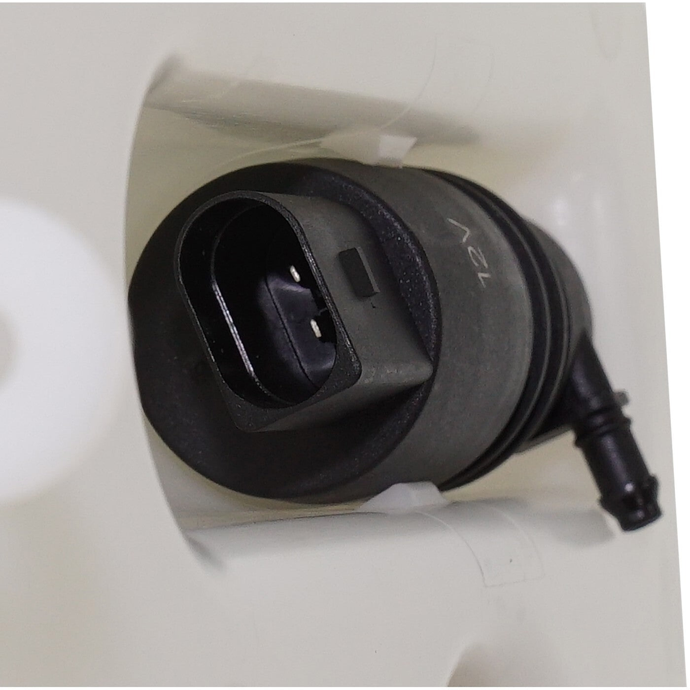 Washer Reservoir Tank For 2005-2014 VW Volkswagen Jetta 2010-2014 Golf with Pump