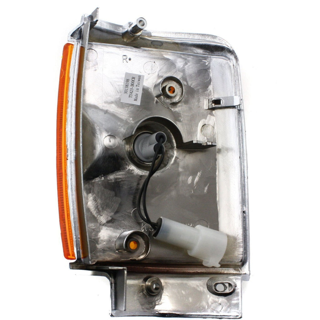Corner Light For 84-86 Toyota Pickup w/ chrome trim Set of 2 LH RH w/ Bulbs