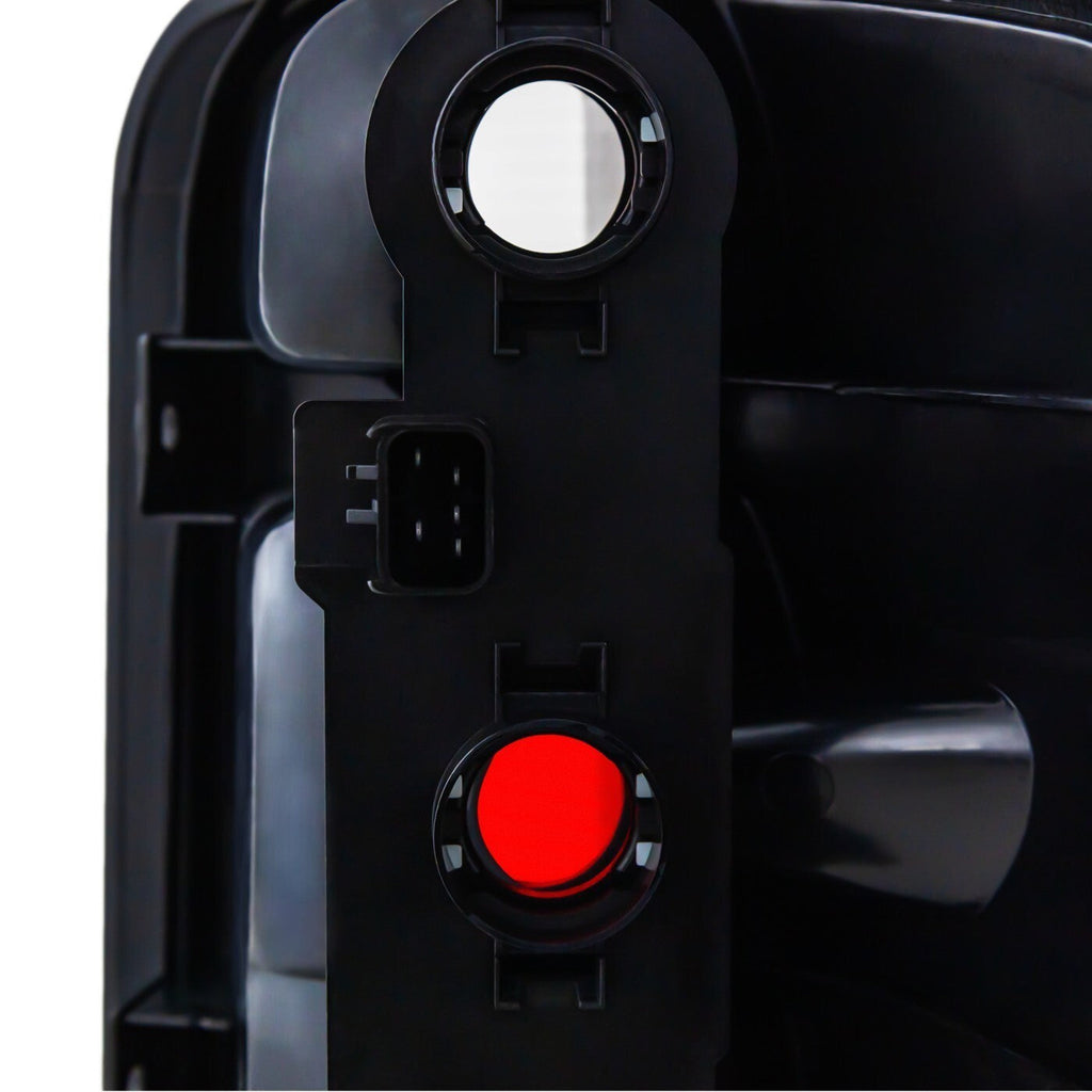 Tail Light for 01-03 Dodge Grand Caravan Caravan Chrysler Town & Country LH