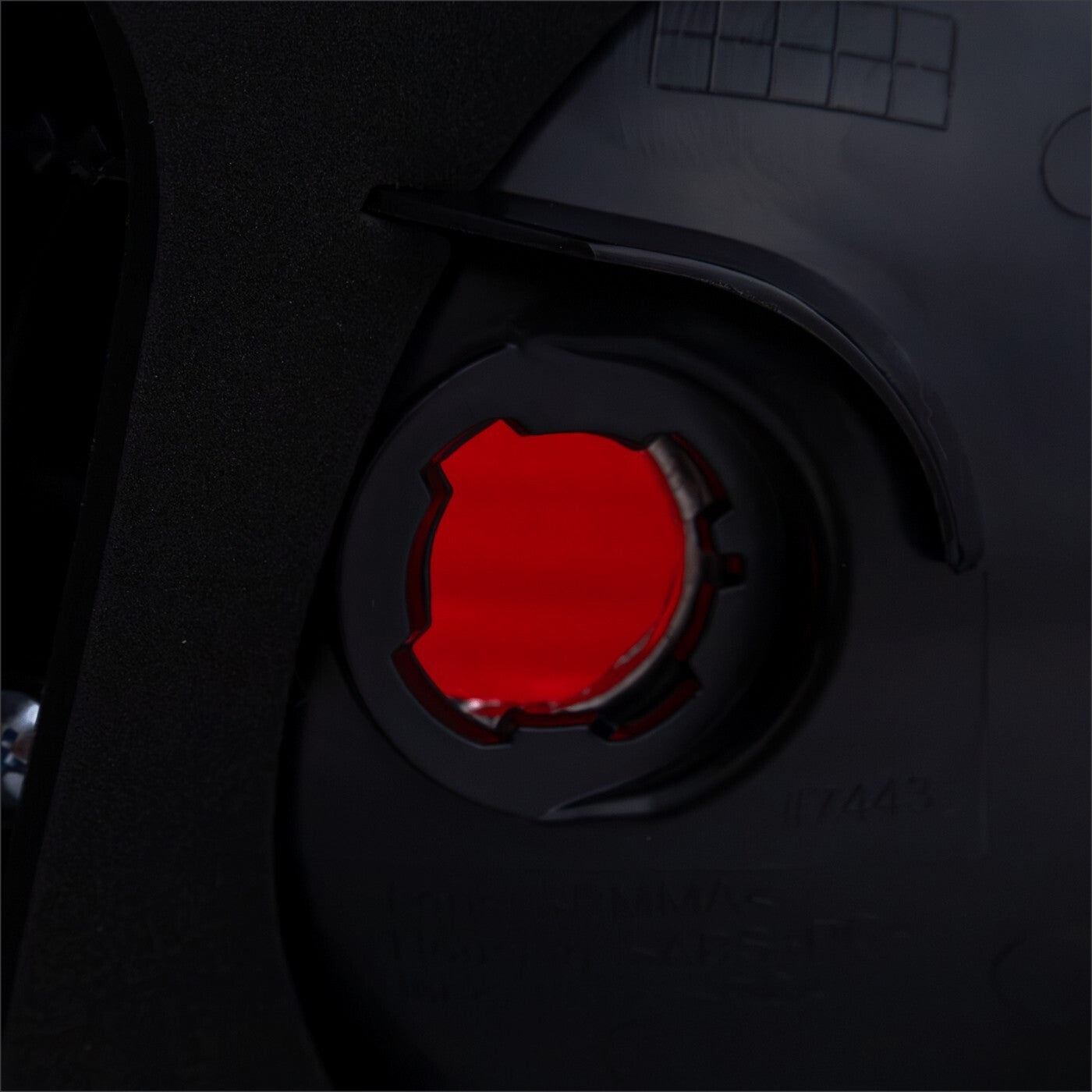 Tail Light for 2007-2011 Toyota FJ Cruiser Passenger Side