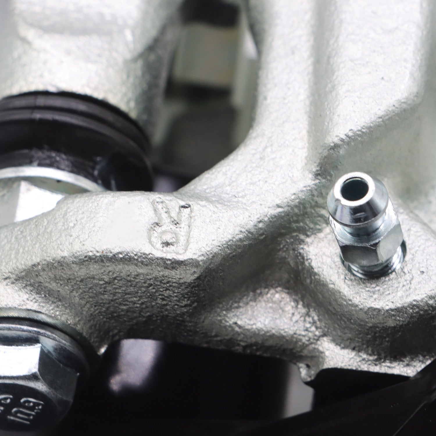 4605C044 Right Brake Caliper Cylinder for 17-22 Mitsubishi Outlander