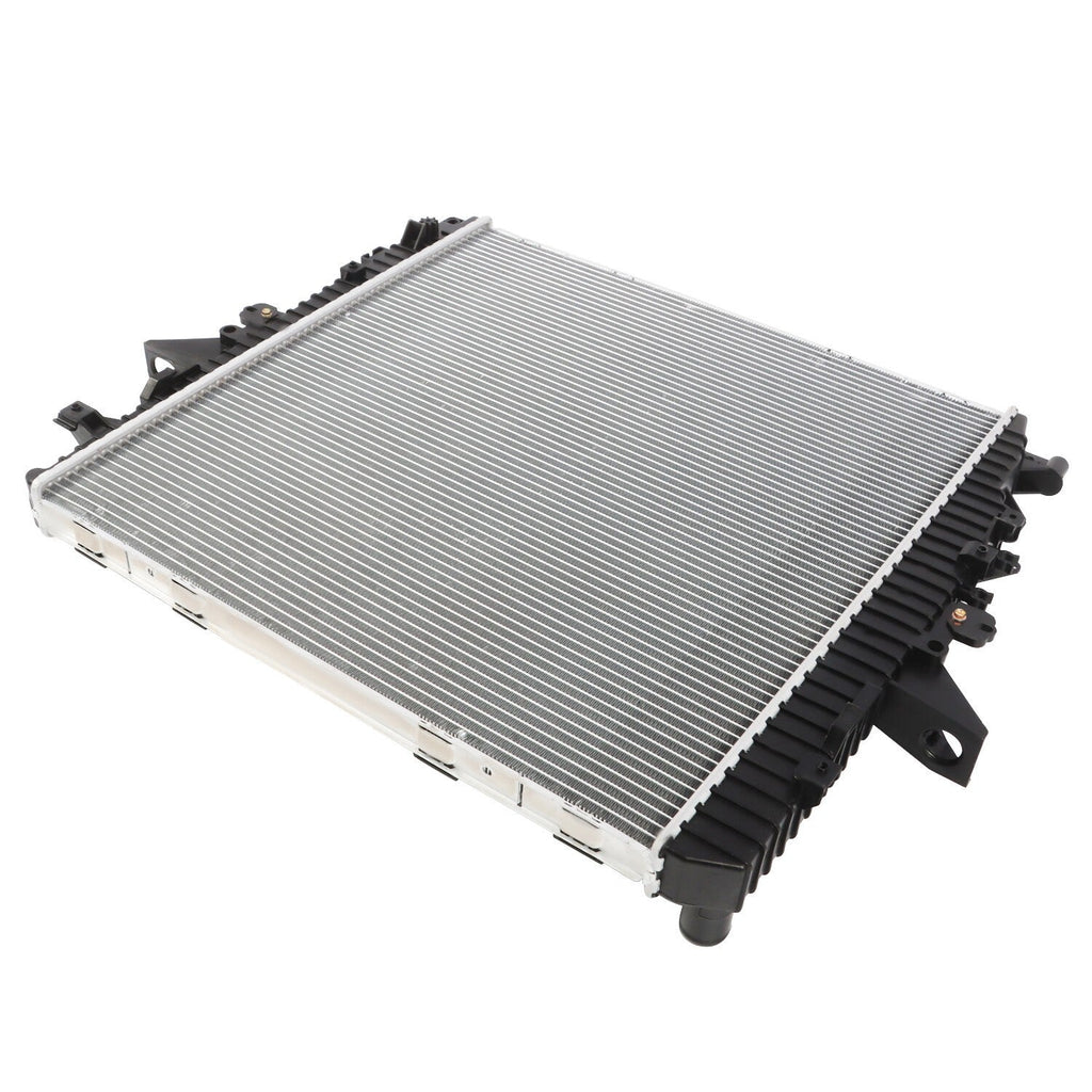 Aluminum Radiator LR021777 for Land Rover LR3 4.0L 4.4L 2005-2009 PCC500040