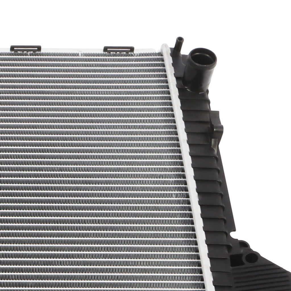 Aluminum Radiator LR021777 for Land Rover LR3 4.0L 4.4L 2005-2009 PCC500040