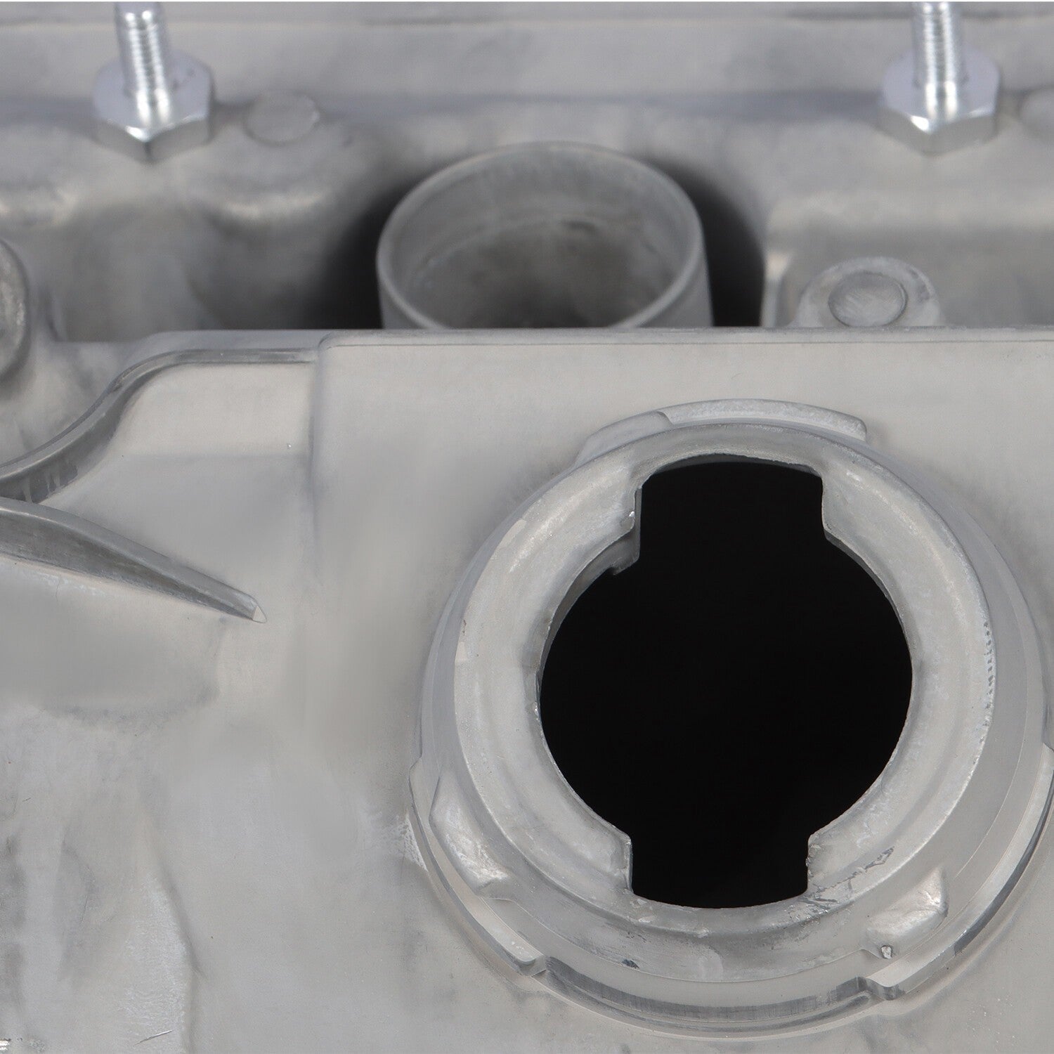 Magnesium Valve Cover for BMW E90 E60 E85 325i 330i 525i 530i Z4