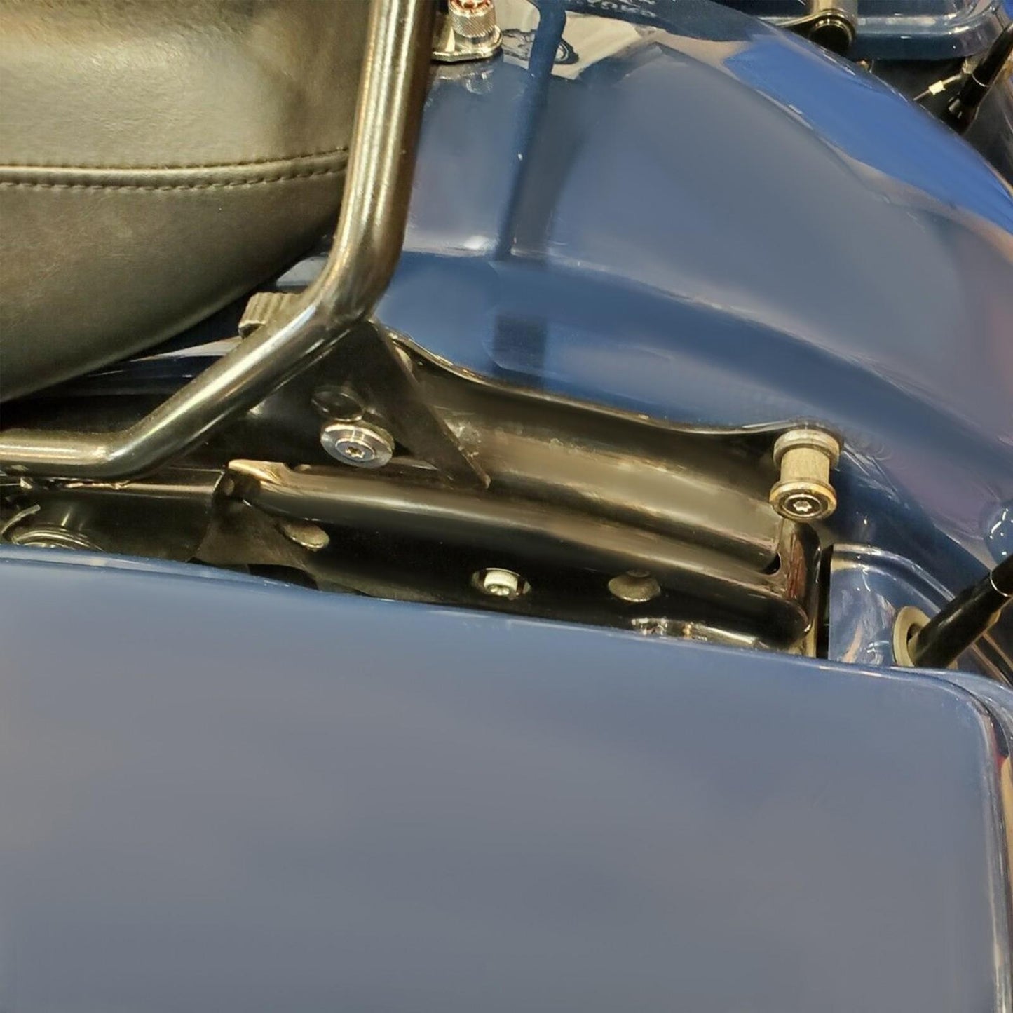 Black 4 Point Docking Hardware Kit Fit For Harley Davidson Touring 2014-2025 23