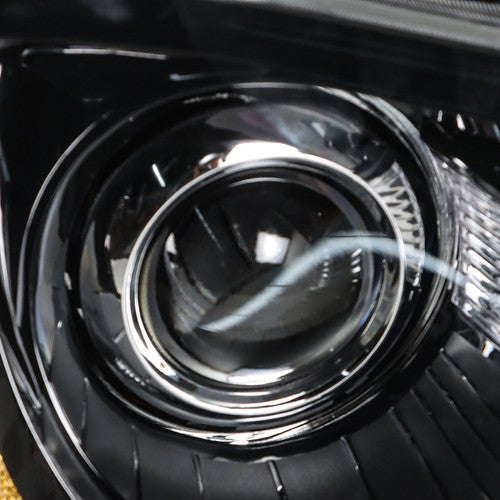Pair Headlights Headlamps Halogen Black  Clear Lens For Chrysler 300 2011-2014