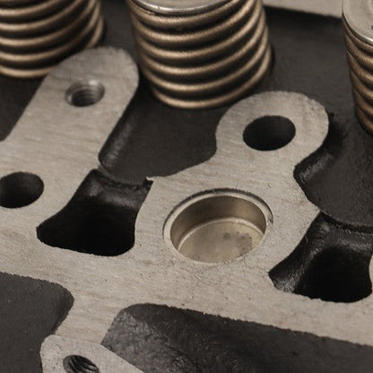 D722 Cylinder Head 16689-03049 17575-03042 16873-03043 Fits For Kubota