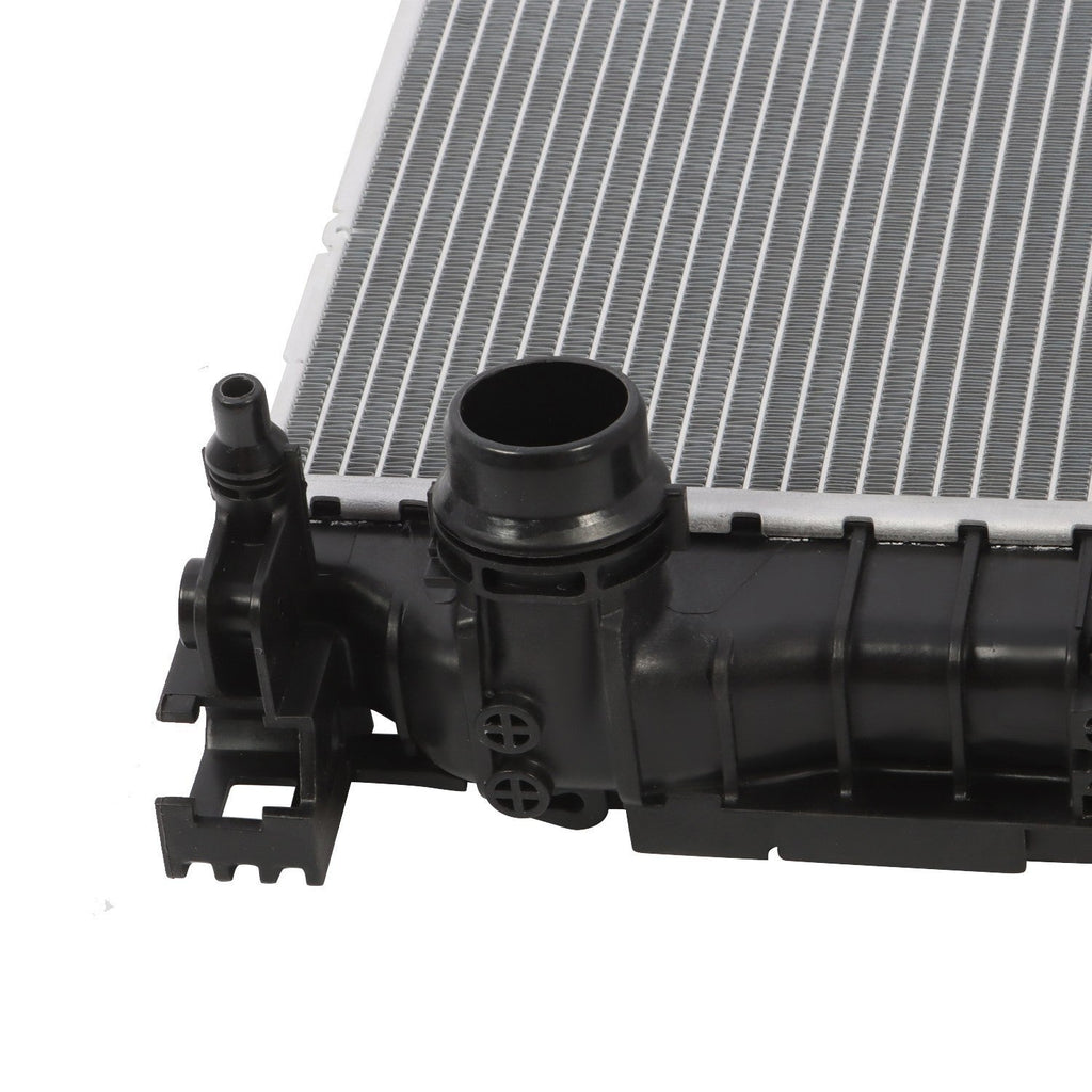 Radiator Without Oil Cooler for 2017-2018 BMW 530i 540i 740i xDrive L6 3.0L