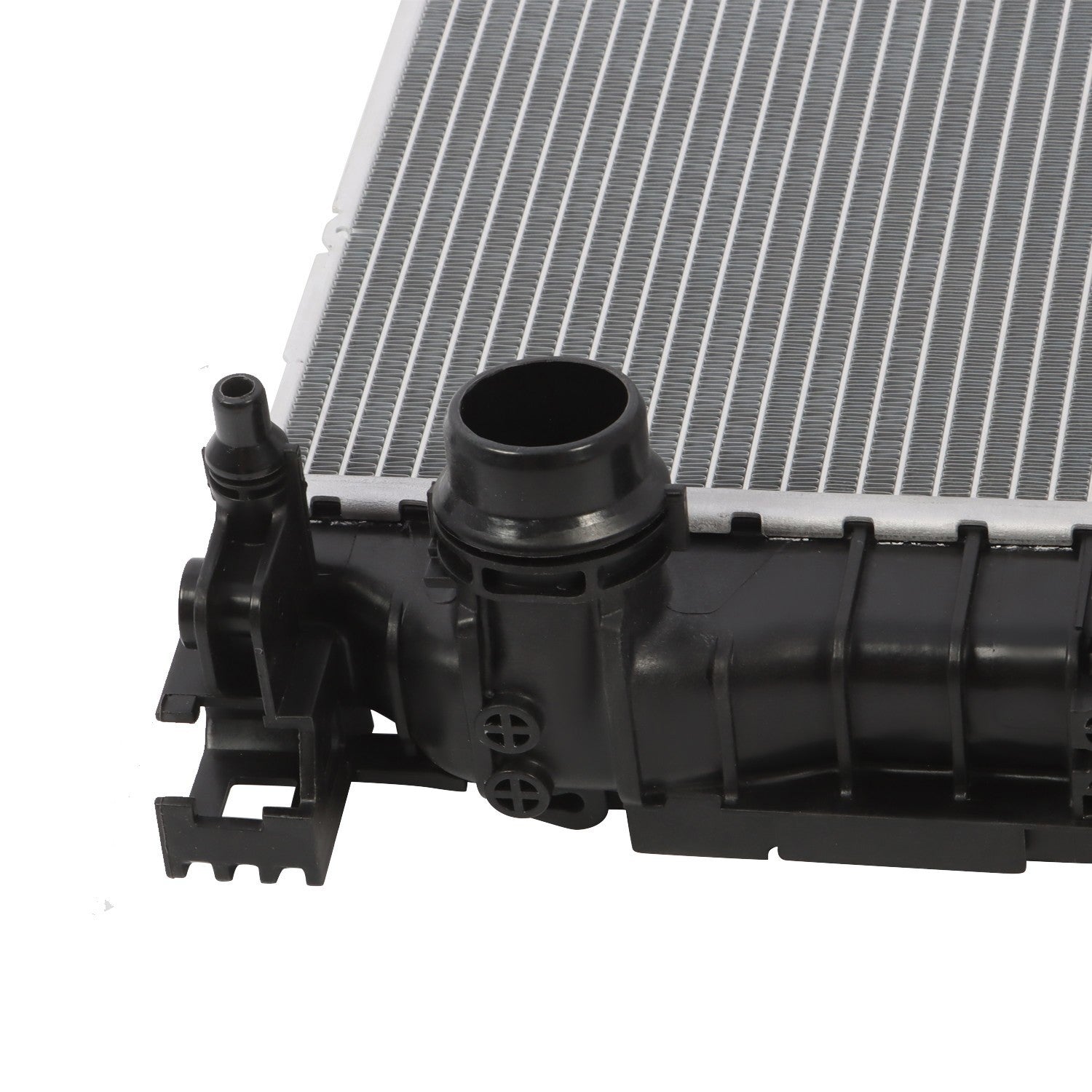 Radiator Without Oil Cooler for 2017-2018 BMW 530i 540i 740i xDrive L6 3.0L