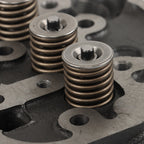 Kubota D722 Cylinder Head with Valves 17575-03042 16873-03043 16689-03049