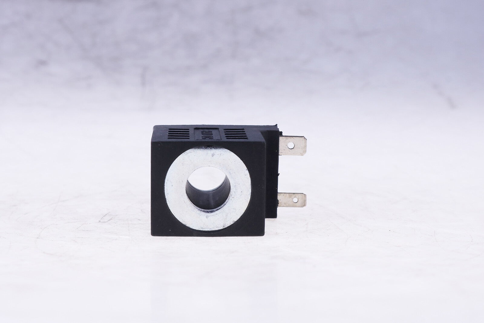 Deltrol 10221-33 Solenoid Coil 20VDC 16W New Replacement Part