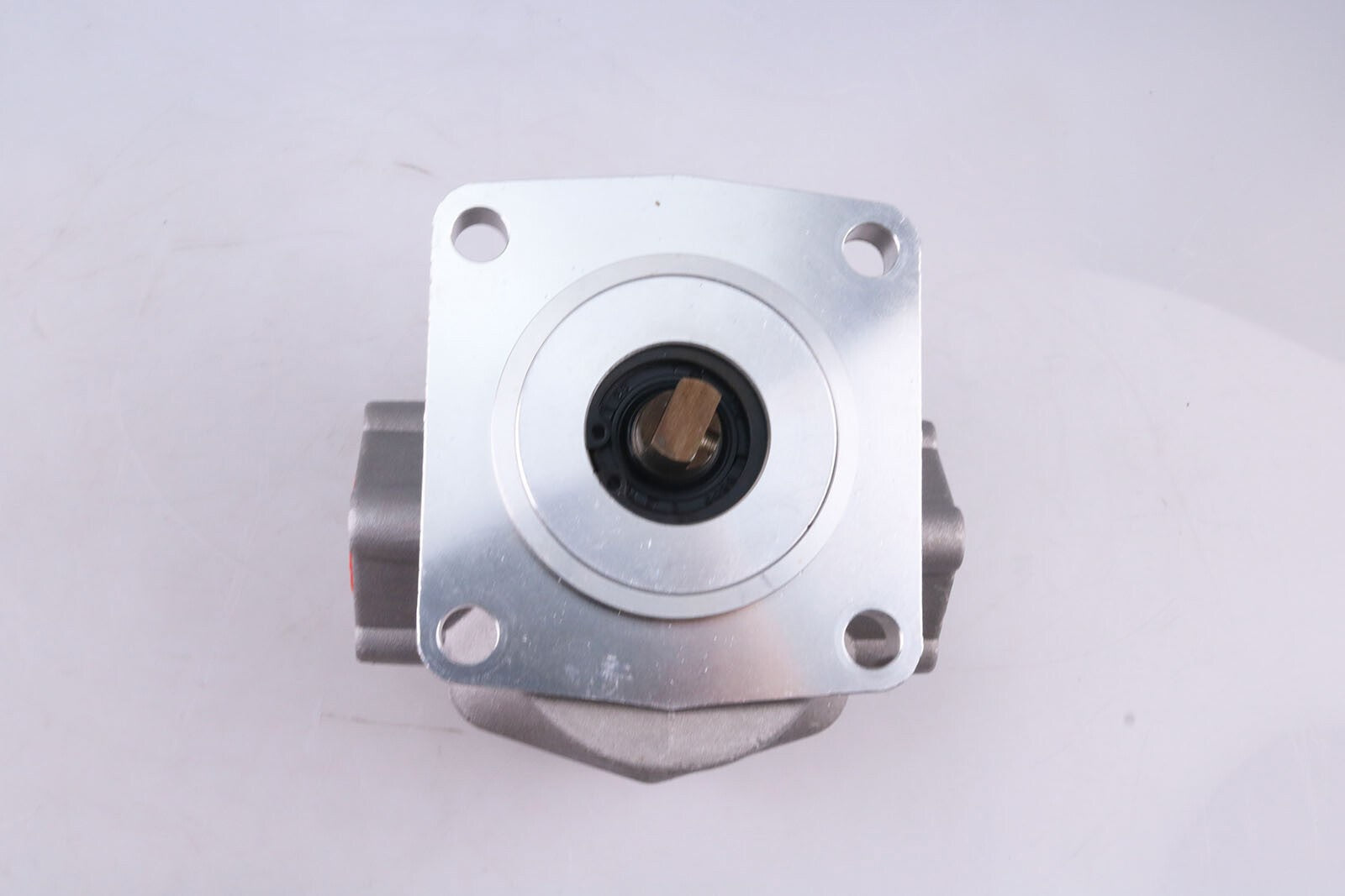 Hydraulic Oil Pump 67810-76100 76102 for Kubota B8200 B1750 B1550 B1600