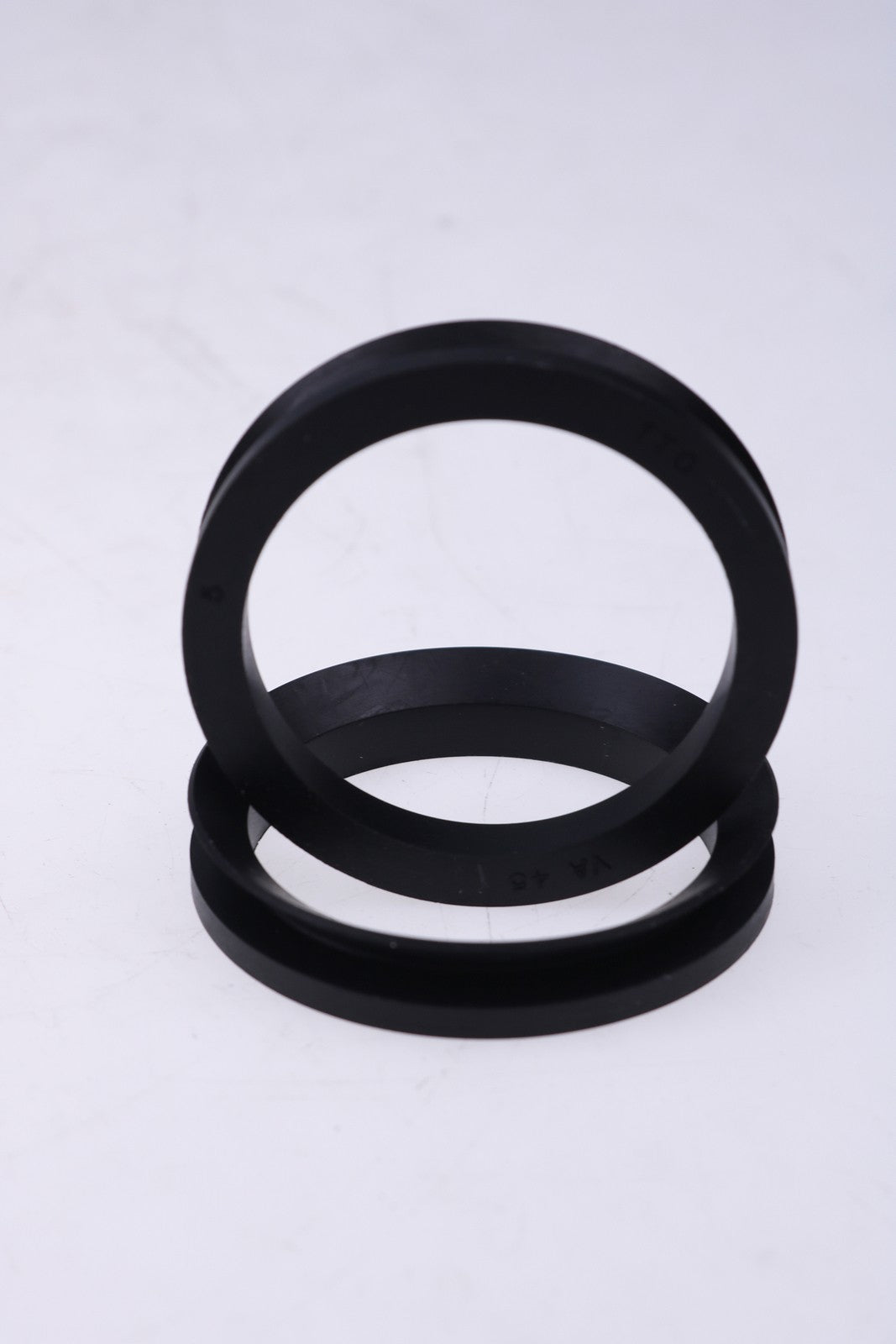 2X Lower Tilt Pivot Pin Seal 6654117 for Bobcat 753 763 773 7753 863 864