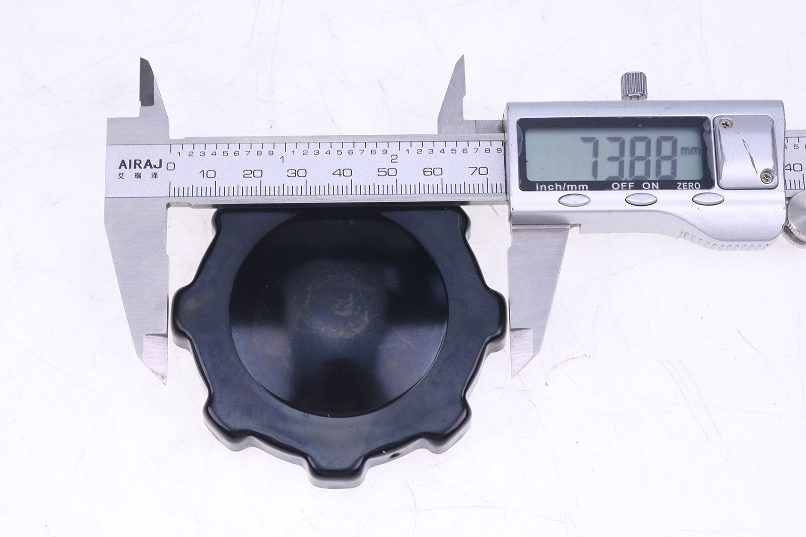 New 3A111-04290 Fuel Cap For Kubota Tractor L285 M4000 M6800 M7040 M8200 M8540