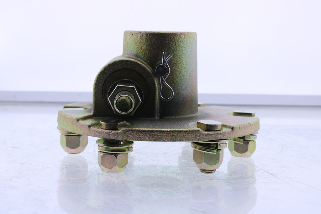 Fits Kubota B1550 B1700 B1750 B2100 B2400 H6640-17300 67401-17453 Rear Hub