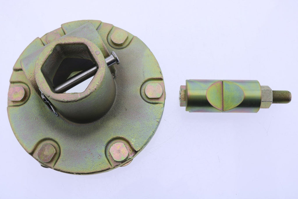 Fits Kubota B1550 B1700 B1750 B2100 B2400 H6640-17300 67401-17453 Rear Hub