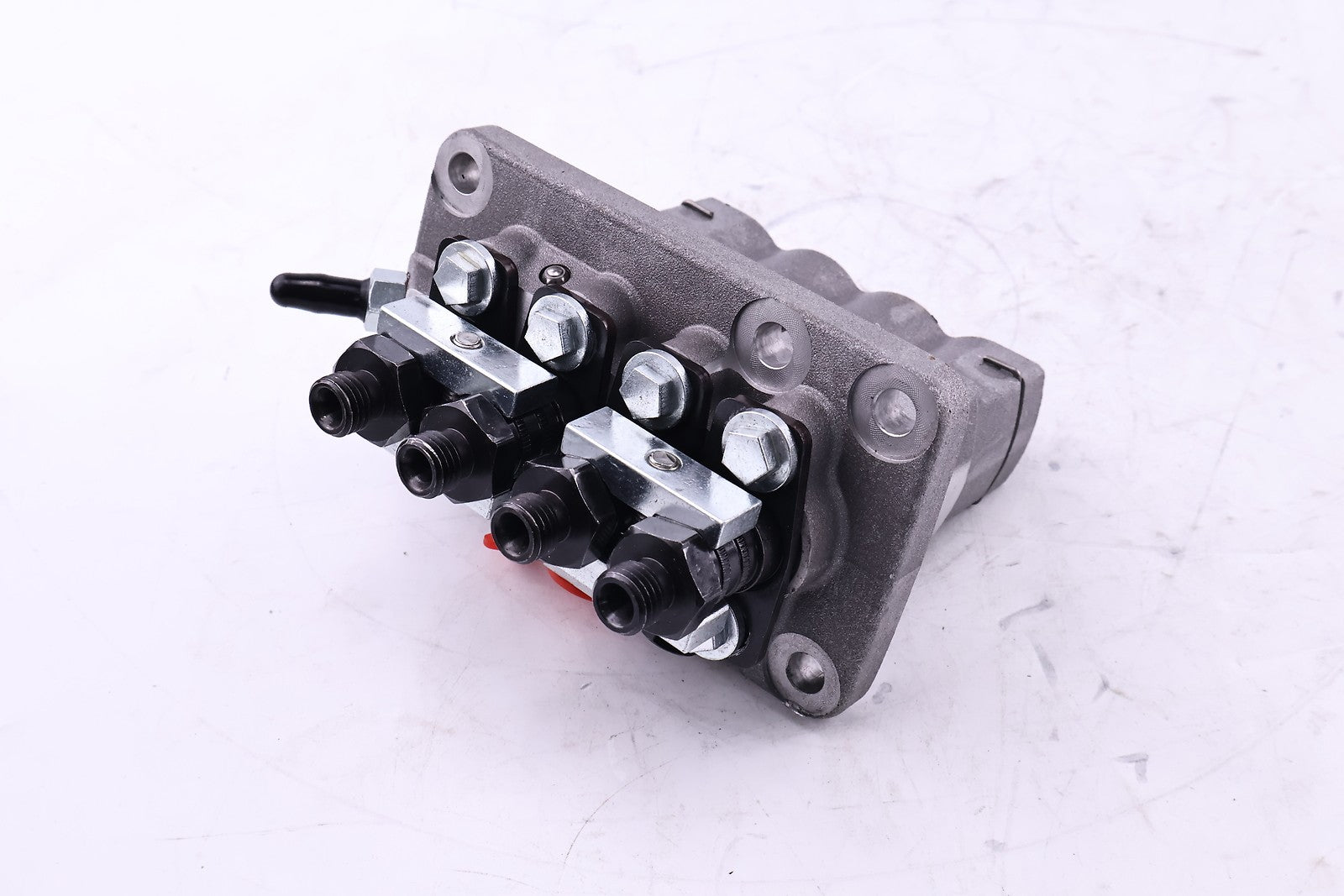 Fuel Injection Pump 104139-4150 1G491-51012 1J881- 51013 For Kubota V2203 V2403