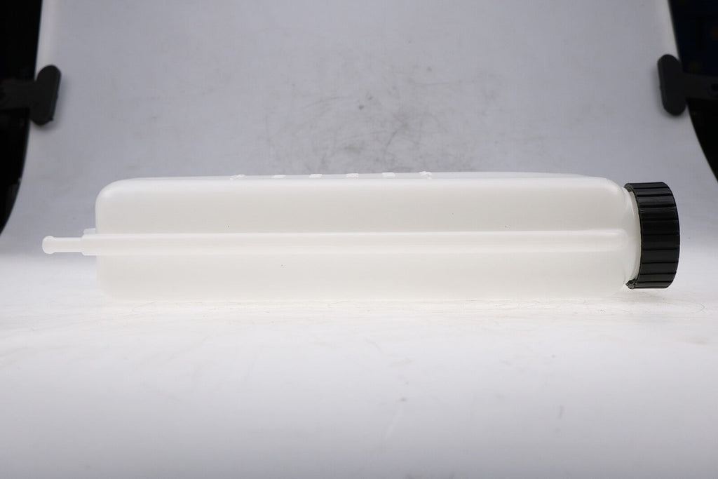 Reservoir Tank 131084A1 131084A2 for Case 570MXT 570LXT Forklift 585G 586G 588G