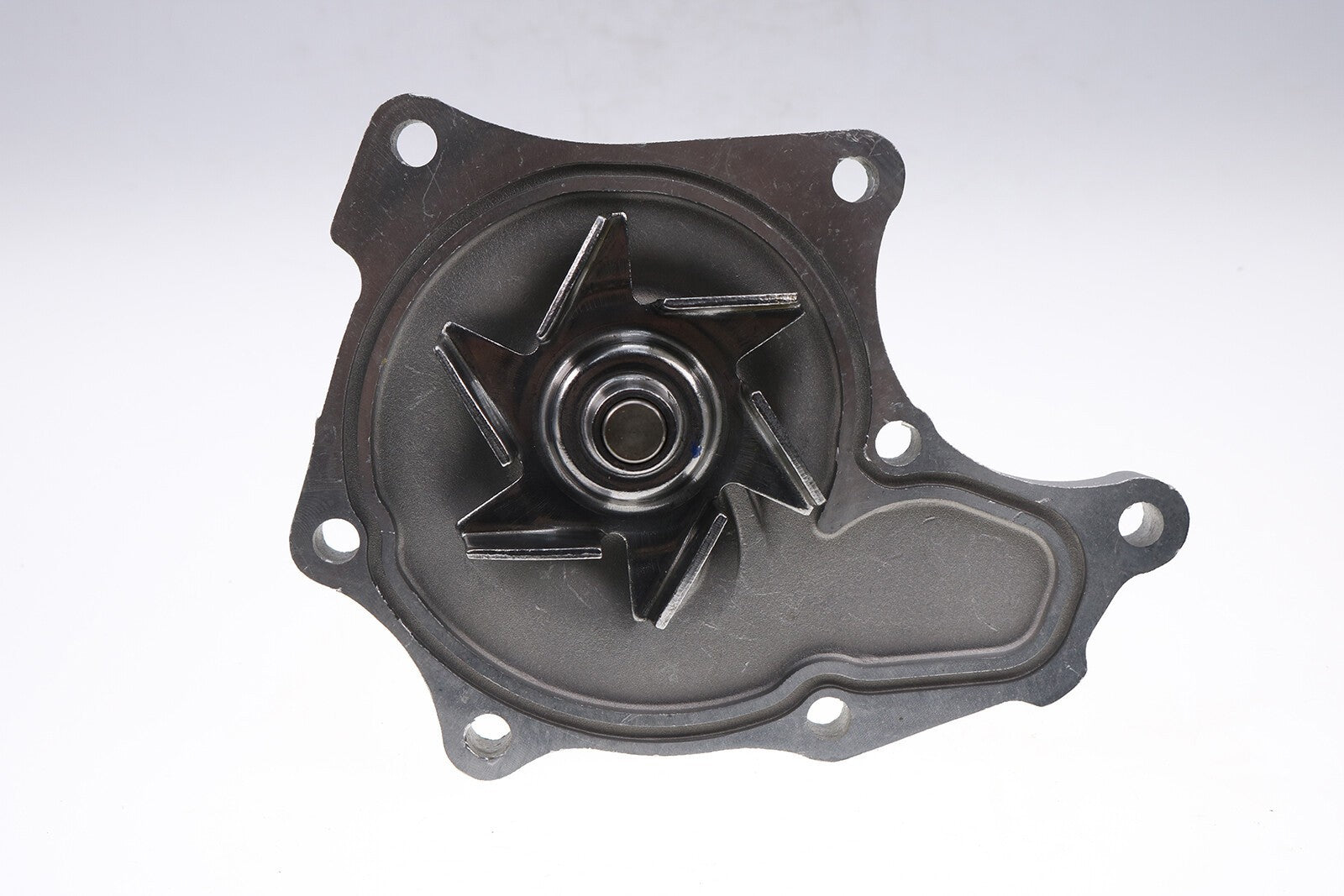 Isuzu 4JA1 4JB1 4JG2 Bobcat 843 853 Water Pump 8-97123-330-0 8-97105-012-5