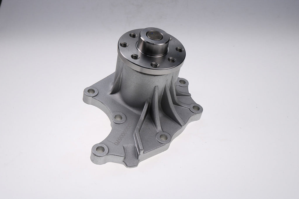 Isuzu 4JA1 4JB1 4JG2 Bobcat 843 853 Water Pump 8-97123-330-0 8-97105-012-5