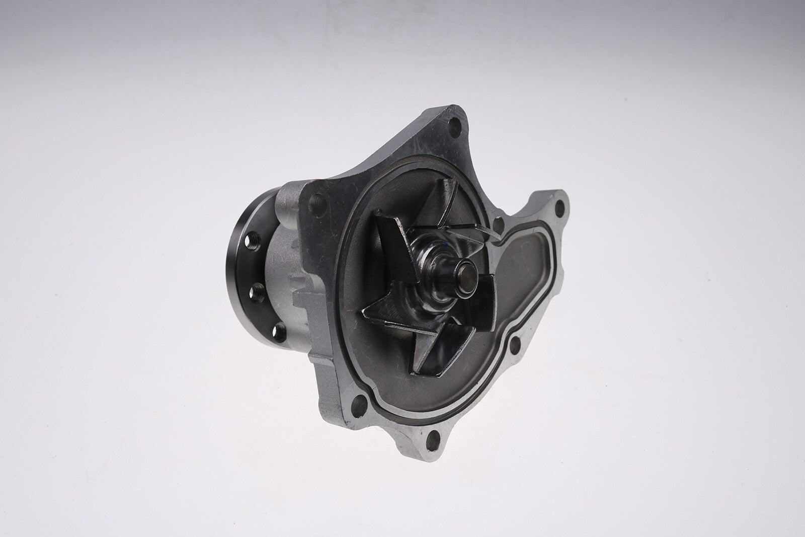 Isuzu 4JA1 4JB1 4JG2 Bobcat 843 853 Water Pump 8-97123-330-0 8-97105-012-5