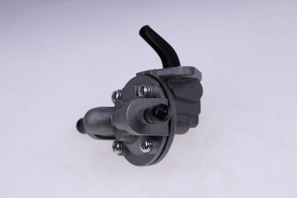 Kubota Fuel Pump 15821-52030 1G961-52030 for Z482 D662 D722 V2403 V2203 Engine
