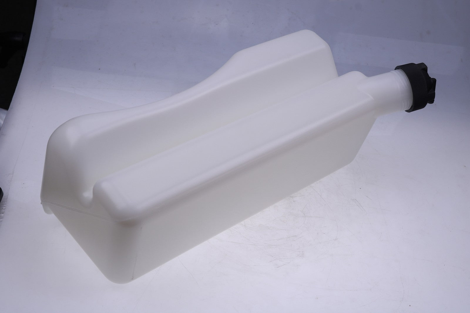 Case 580M 580SM 580SM+ 590SM Coolant Expansion Reservoir 87354587 87412139