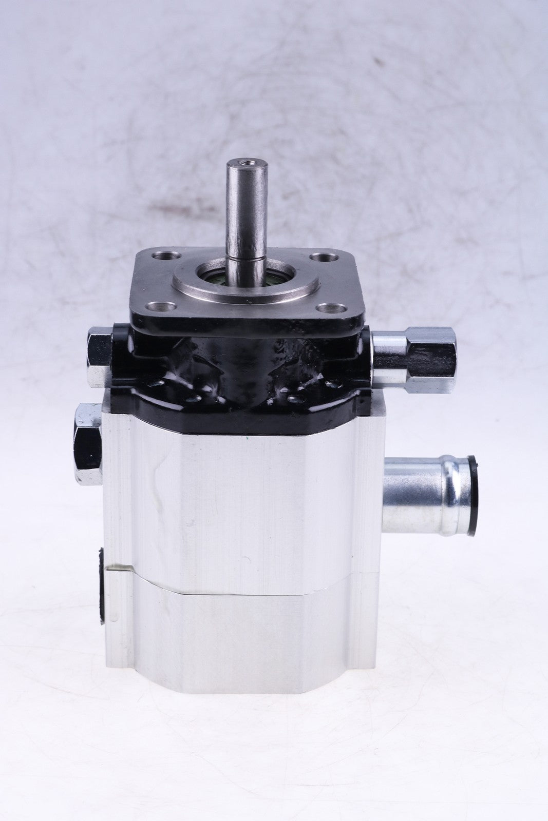 Dirty Hand Tools 107133 2-Stage Pump 14 GPM CBNA-13/1.8L